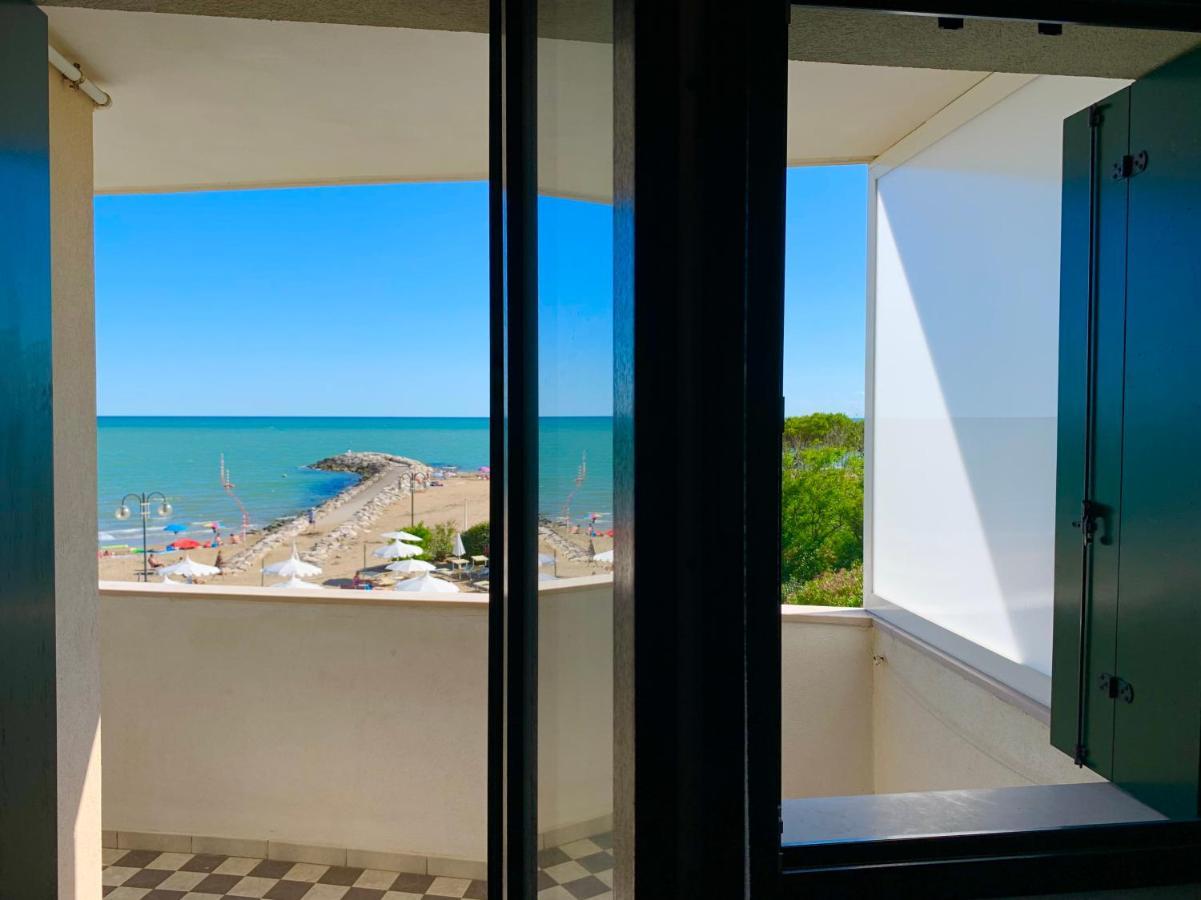Eurobeach Residence カヴァッリーノ・トレポルティ エクステリア 写真