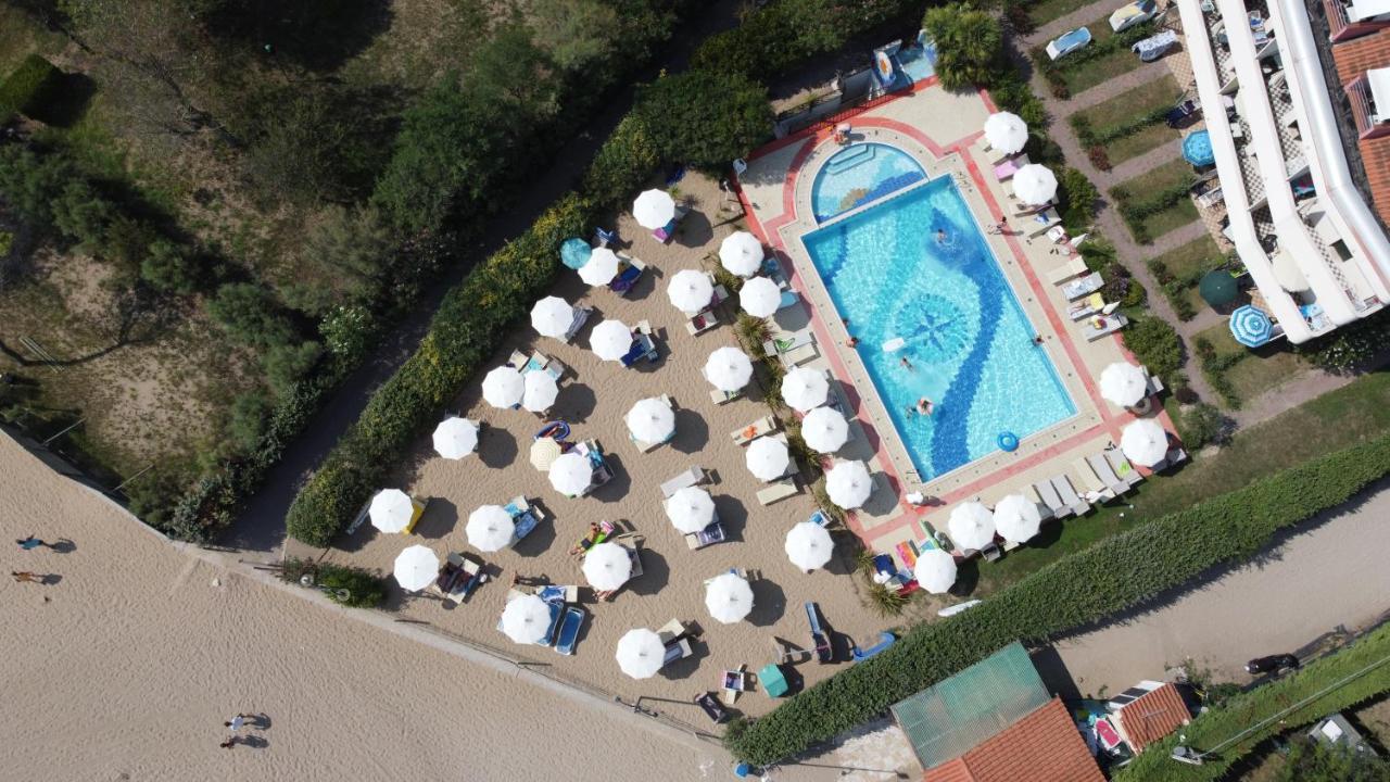 Eurobeach Residence カヴァッリーノ・トレポルティ エクステリア 写真