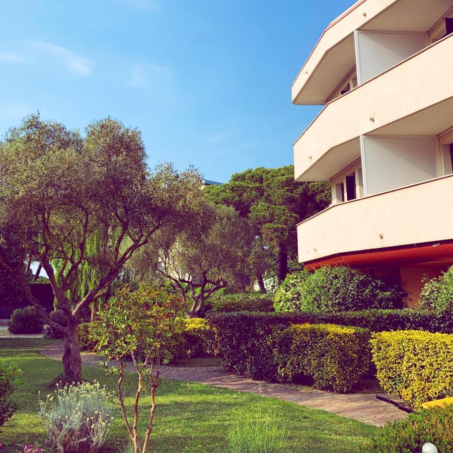 Eurobeach Residence カヴァッリーノ・トレポルティ エクステリア 写真